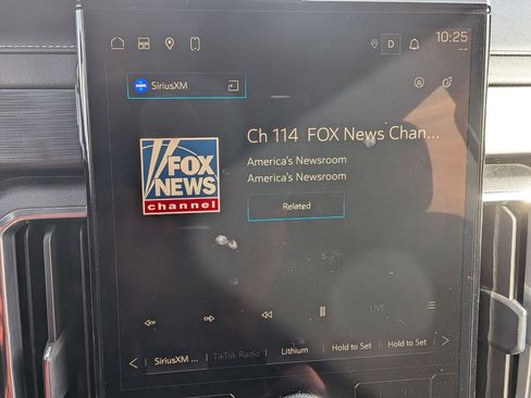 Certified 2025 GMC Acadia Elevation image 27