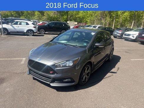 Used 2018 Ford Focus ST FWD image 1