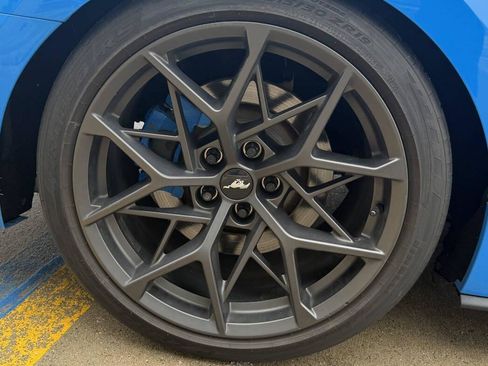 Used 2017 Ford Mustang GT image 31