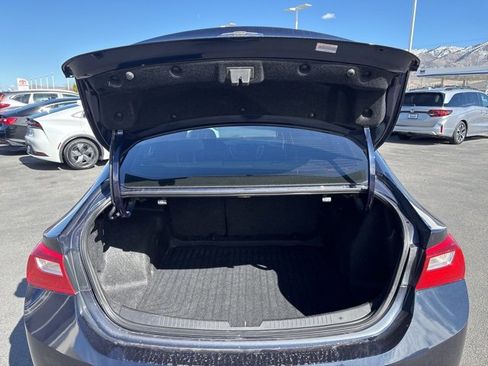 Used 2016 Chevrolet Malibu LT image 27