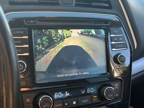 Used 2017 Nissan Maxima 3.5 SV image 16