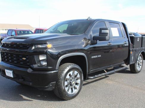 Used 2022 Chevrolet Silverado 2500 Custom w/ Custom Value Package image 7