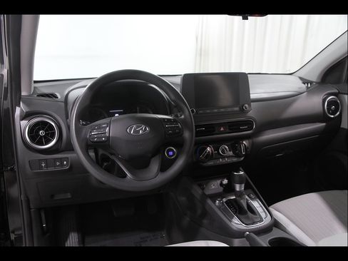 Certified 2023 Hyundai Kona SEL AWD/4WD image 6