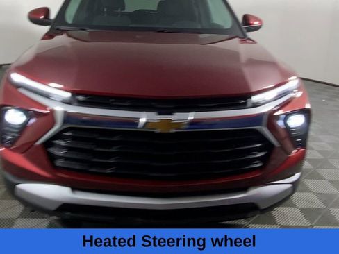 Used 2025 Chevrolet TrailBlazer LT w/ Convenience Package image 6
