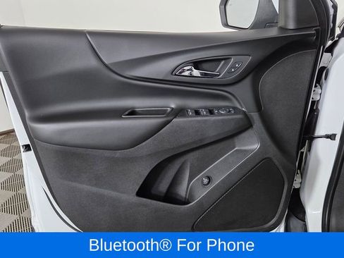 Used 2019 Chevrolet Equinox LT FWD image 15