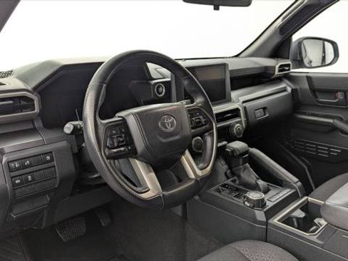 Used 2025 Toyota 4Runner SR5 AWD/4WD image 24