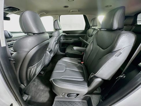 Used 2025 Hyundai Palisade SEL FWD image 29