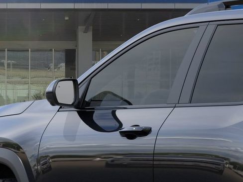 New 2027 Chevrolet Equinox ACTIV w/ Safety and Technology Package FWD image 12