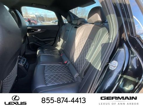 Used 2021 Audi S4 Premium Plus w/ Premium Plus Package image 13