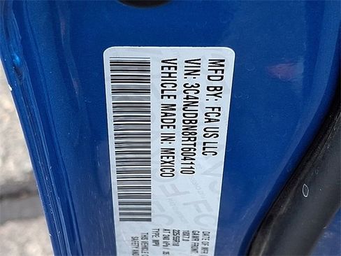 Used 2024 Jeep Compass Latitude image 20