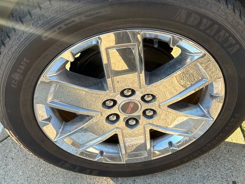 Used 2015 GMC Acadia Denali image 13