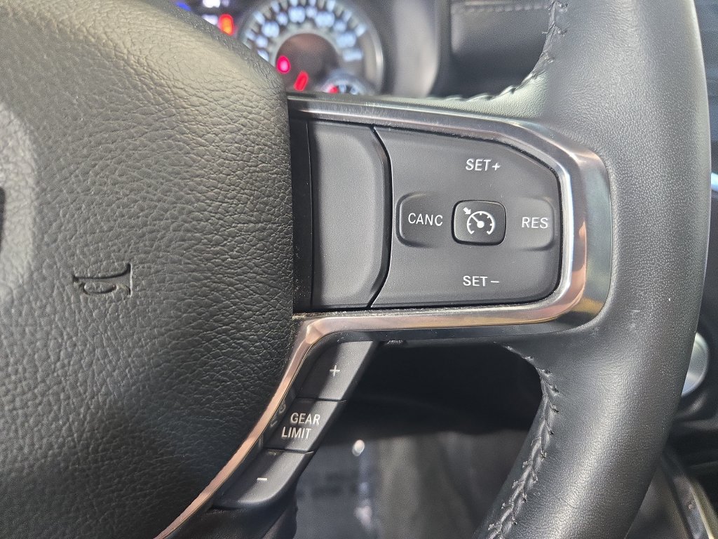 Used 2024 RAM 1500 Laramie AWD/4WD image 21