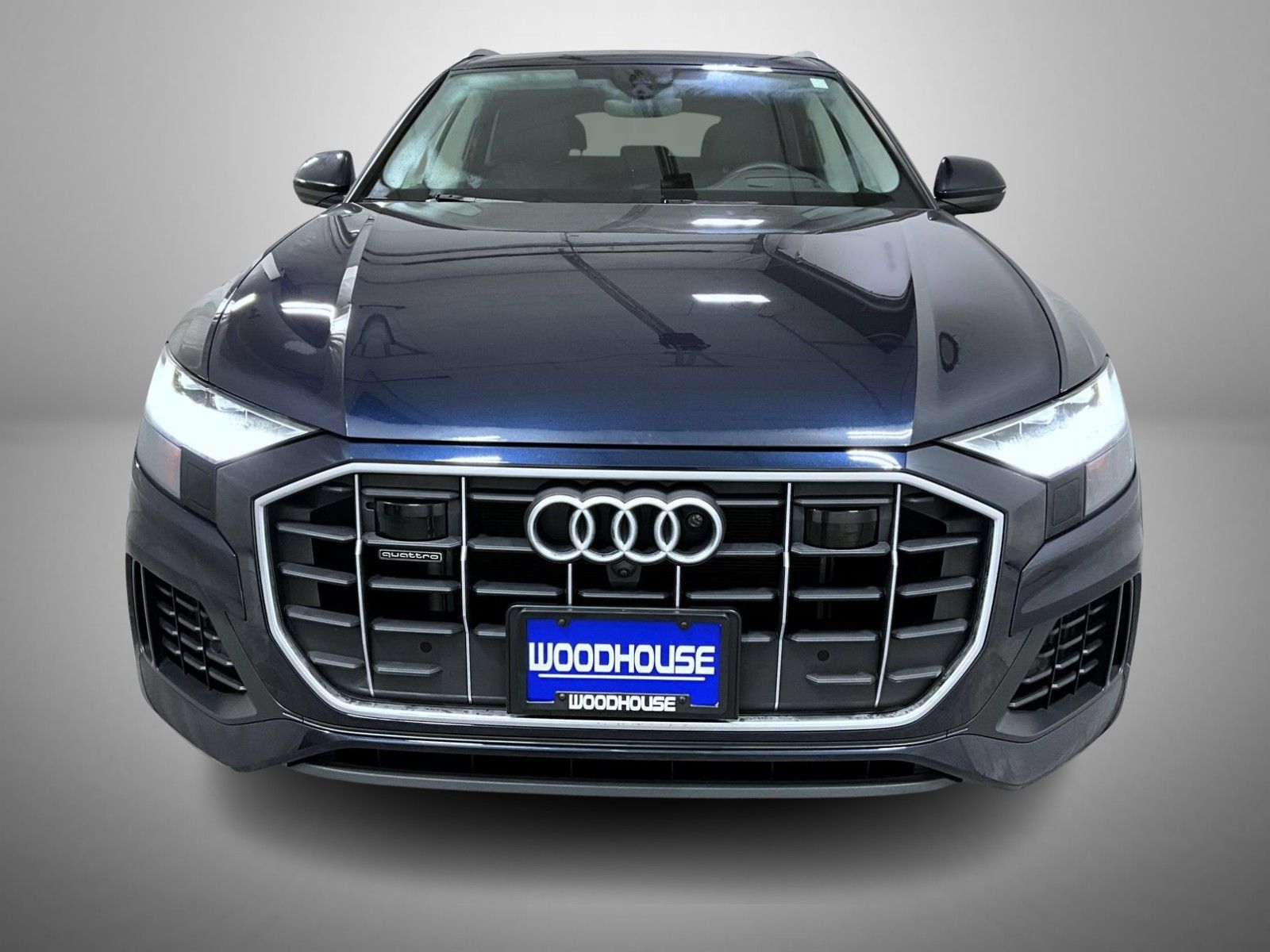 Used 2023 Audi Q8 Prestige AWD/4WD image 2