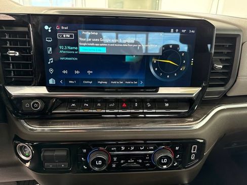 Used 2024 Chevrolet Silverado 1500 LTZ AWD/4WD image 22