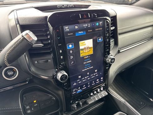 Used 2022 RAM 3500 Limited w/ Towing Technology Group AWD/4WD image 10