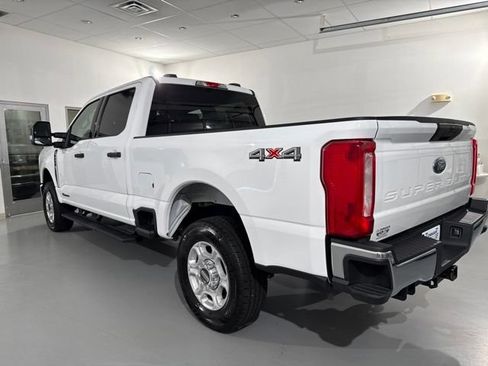 Used 2025 Ford F250 XLT AWD/4WD image 6
