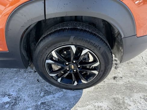 Used 2023 Chevrolet TrailBlazer LT w/ Convenience Package image 5