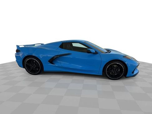 Used 2023 Chevrolet Corvette Stingray Preferred Conv w/ Z51 Performance Package RWD image 9