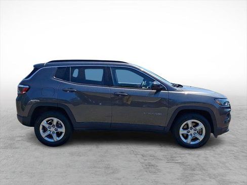 Certified 2024 Jeep Compass Latitude AWD/4WD image 6