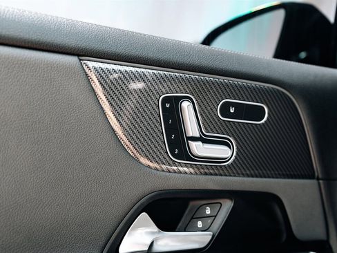 Used 2023 Mercedes-Benz GLA 35 AMG 4MATIC image 19