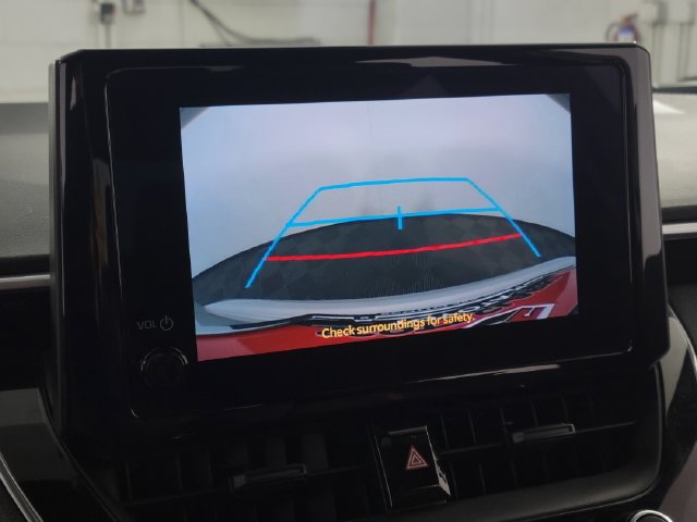 Used 2025 Toyota Corolla SE FWD image 18