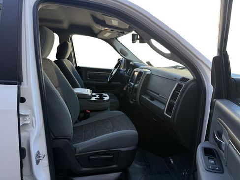 Used 2019 RAM 1500 Big Horn AWD/4WD image 12