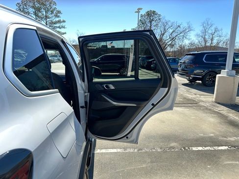 Used 2025 BMW X5 sDrive40i image 27