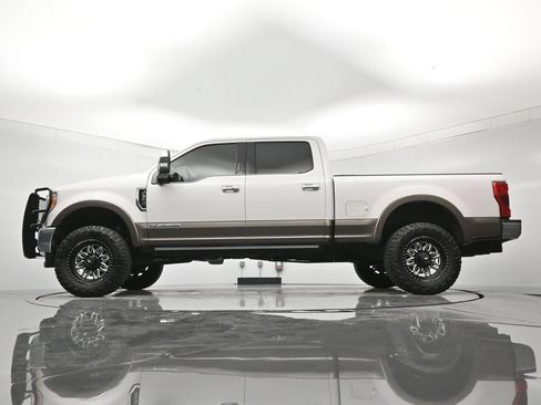 Used 2019 Ford F350 King Ranch w/ King Ranch Ultimate Package AWD/4WD image 45
