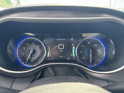 New 2026 Chrysler Voyager LX FWD image 9