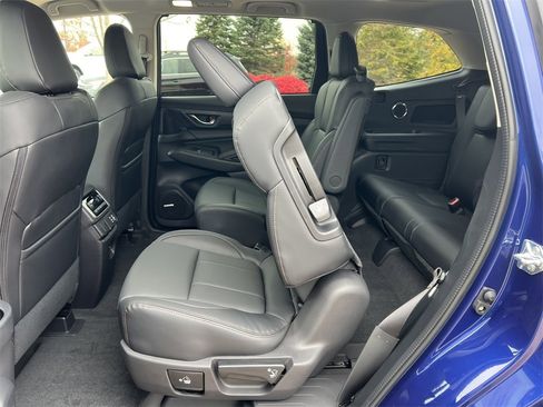 New 2026 Subaru Ascent Limited Bronze image 6