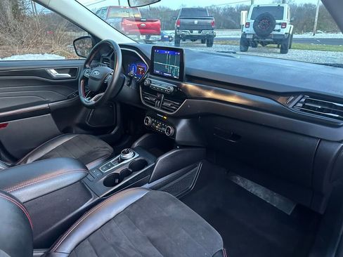 Used 2022 Ford Escape SEL w/ SEL Stealth AWD Package image 27