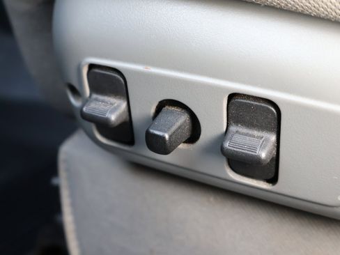 Used 2006 Dodge Ram 2500 Truck SLT w/ Quad Cab Big Horn Value Group image 8