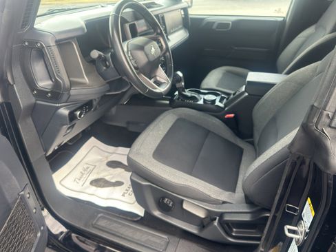 Used 2025 Ford Bronco Big Bend image 12