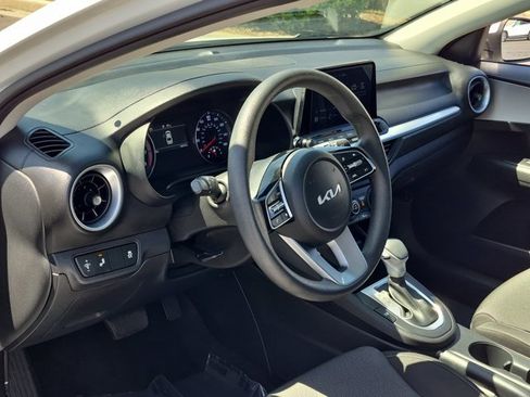 Used 2023 Kia Forte LXS w/ LXS Technology Package FWD image 10