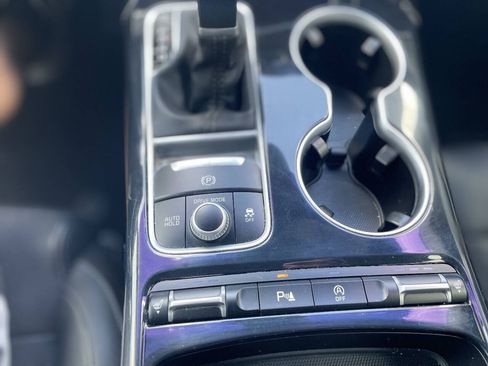 Used 2018 Kia Stinger Premium RWD image 22