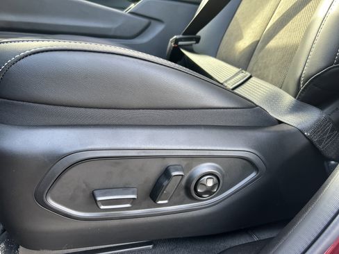 New 2025 Jeep Grand Cherokee Altitude image 37