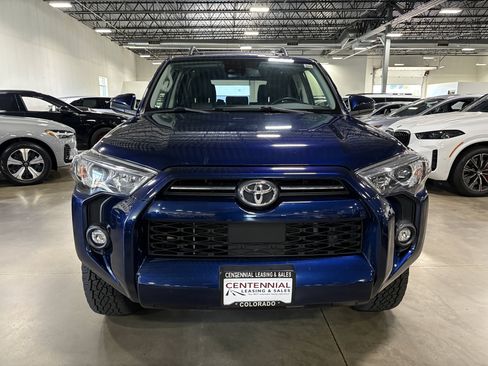 Used 2022 Toyota 4Runner SR5 AWD/4WD image 2