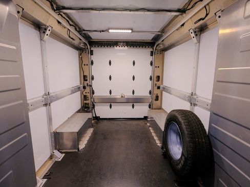 New 2025 Chevrolet Brightdrop 400 image 21