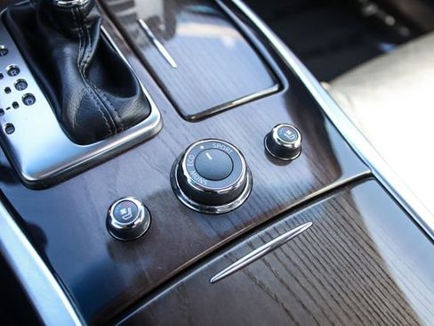 Used 2016 INFINITI Q70 L 3.7 w/ Deluxe Touring Package image 13