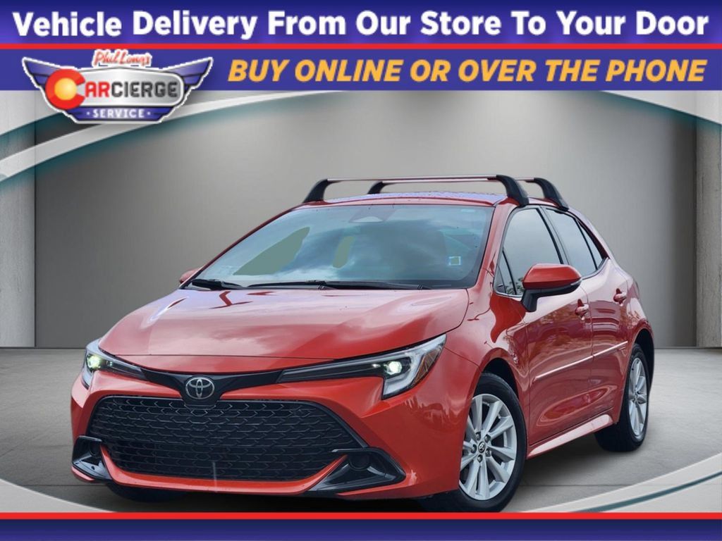 Used 2025 Toyota Corolla SE FWD image 1