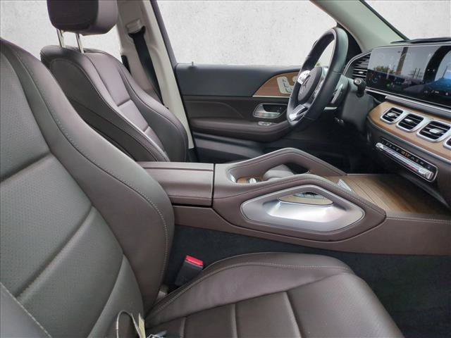 Used 2023 Mercedes-Benz GLS 450 4MATIC image 22