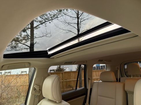 Used 2012 Lexus GX 460 image 44