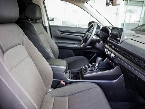 Used 2025 Honda CR-V LX image 21