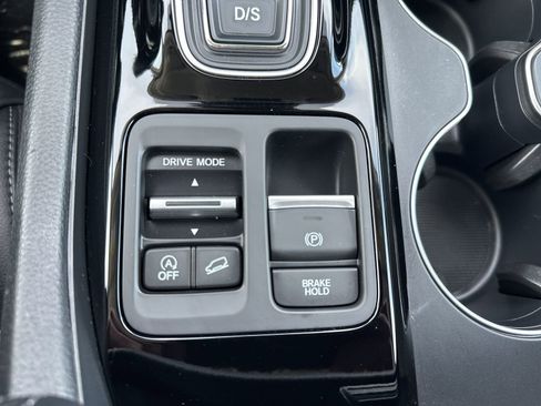 Used 2025 Honda Pilot EX-L image 74