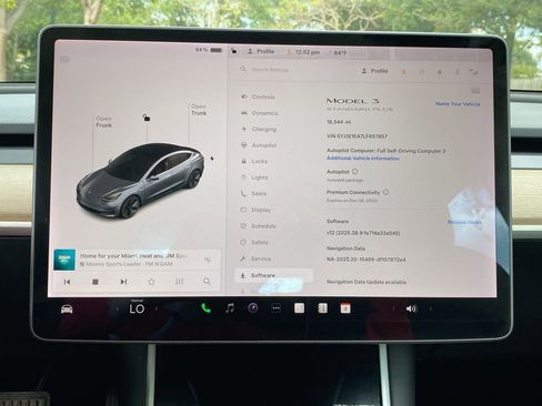 Used 2020 Tesla Model 3 Standard Range Plus image 13