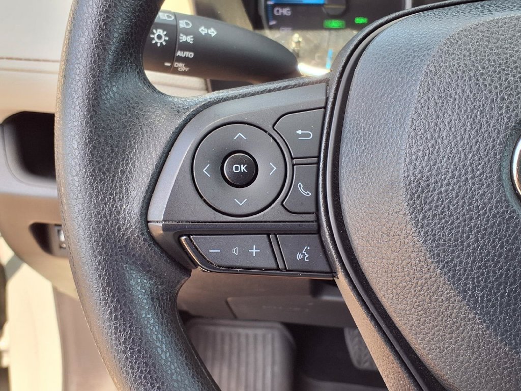 Used 2022 Toyota RAV4 XLE AWD/4WD image 33