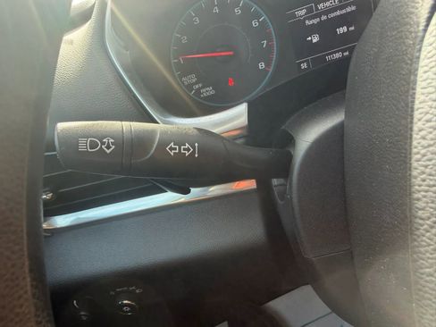 Used 2020 Chevrolet Traverse LS AWD/4WD image 16