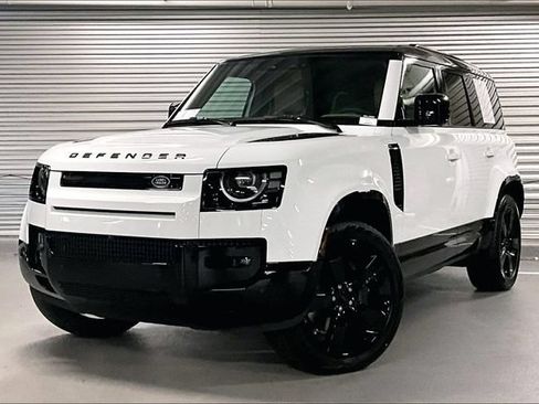 New 2026 Land Rover Defender 110 X-Dynamic SE AWD/4WD image 1