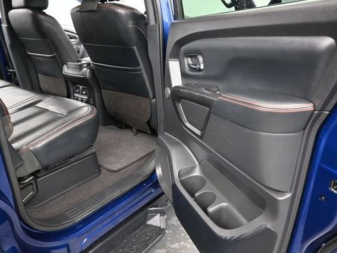Used 2021 Nissan Titan PRO-4X w/ Pro-4x Convenience Package AWD/4WD image 16