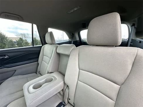 Used 2016 Honda Pilot EX image 16